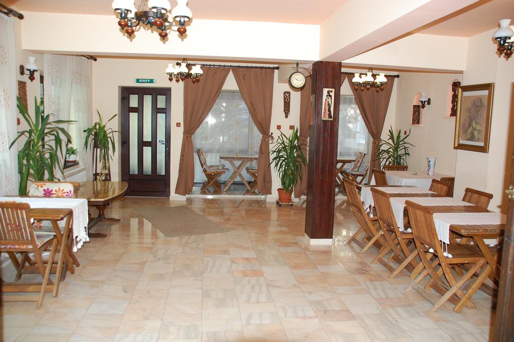 Pension Raluca Sinaia Luaran gambar